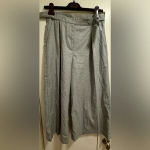 H&M Light Gray Pleated Culottes Cropped Trousers